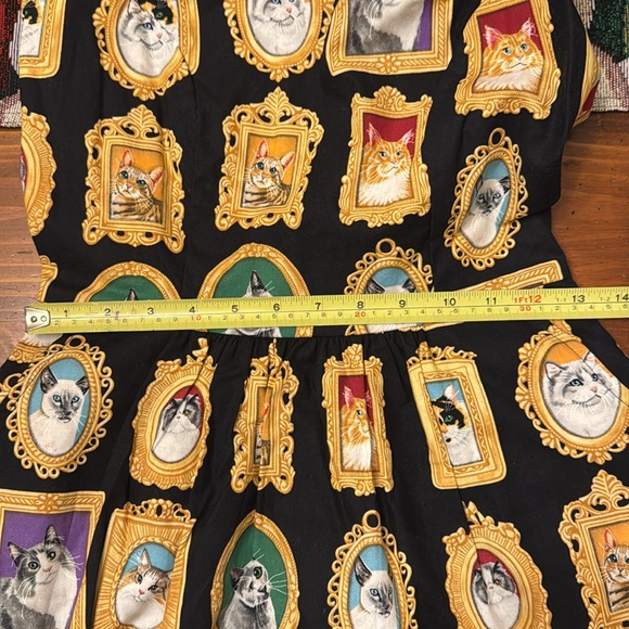 RETROLICIOUS CAT LADY PORTRAIT DRESS. SIZE S - Picture 12 of 12